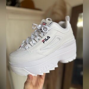 Fila disruptor II SIZE 8 White Platform Sneakers